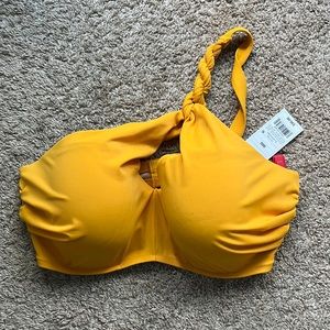 New Women Swimming Top. Size 38D